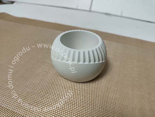 Pojemnik na świeczkę lub precjoza, pojemnik na kadzidełko