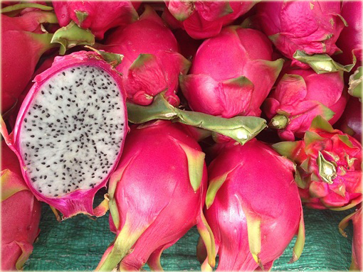 Pitaja smoczy owoc jadalny,  truskawkowa gruszka