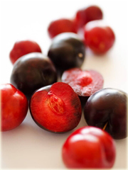 Śliwa japońska okrągła czerwona, odchodząca pestka