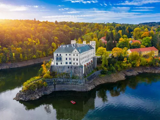 zamek Orlik nad Wełtawą, Orlík nad Vltavou
