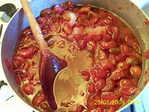 owoce róży puszczają mnóstwo soku