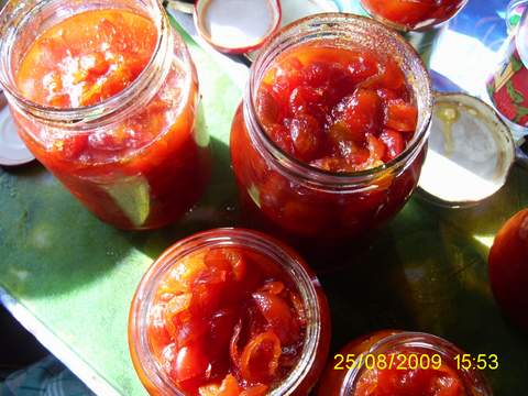 dżem z róży, piękny kolor, niezwykły zapach, cudny smak!